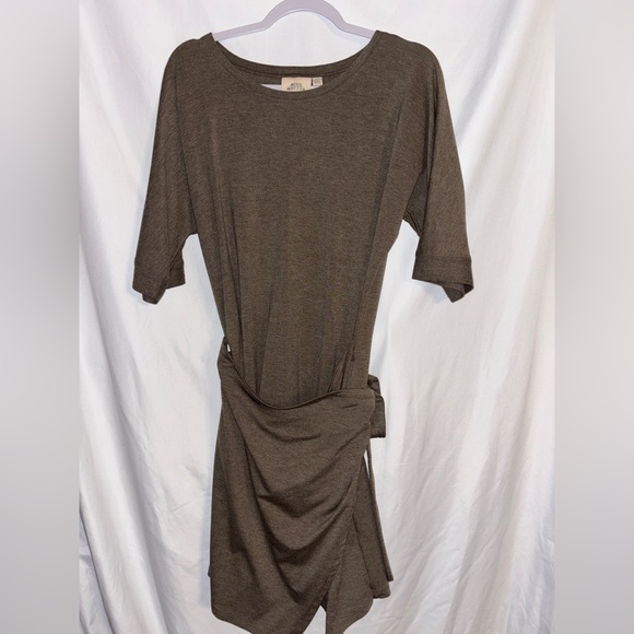 Mind Over Matter Dress Women's L, Heather Taupe‎ Stretch Knit Tie Waist - Picture 1 of 3